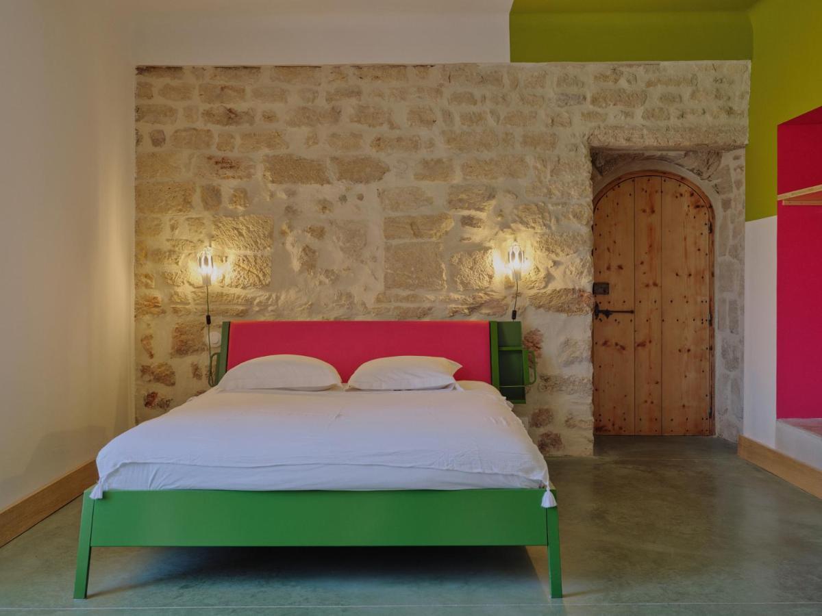 Bed and Breakfast Domaine La Ferme Hi Bride Villelaure Exteriér fotografie